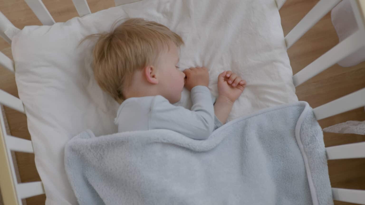 How To Help Sleep Train Babies Of 6 Months And Above Night Nannies